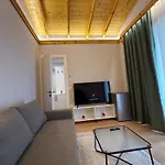 Reja Hamallaj *