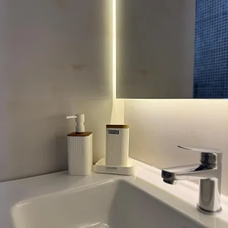 Reja Hamallaj בית הארחה *