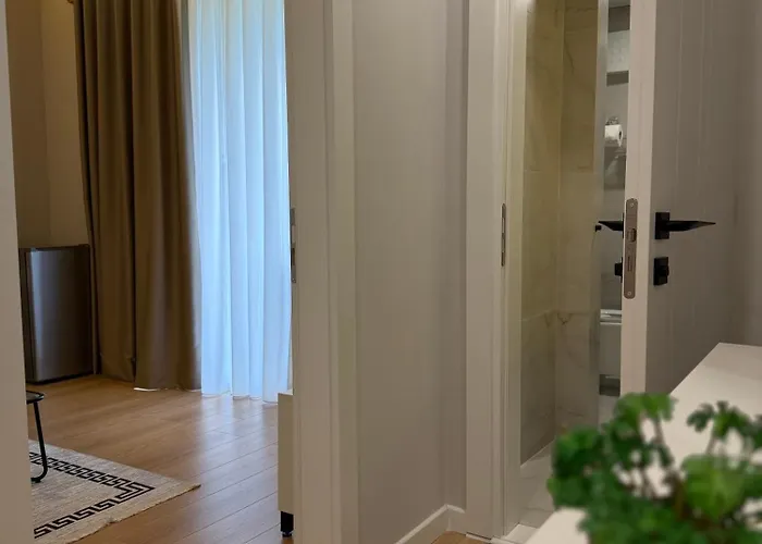 招待所 Reja Hamallaj 德拉克