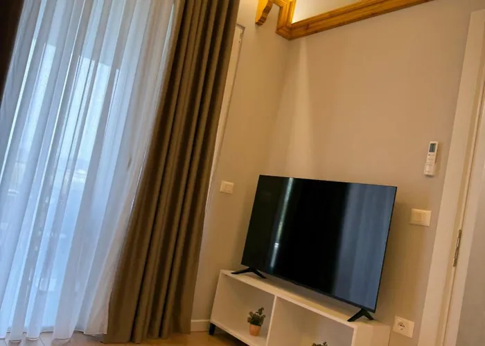 招待所 Reja Hamallaj 德拉克