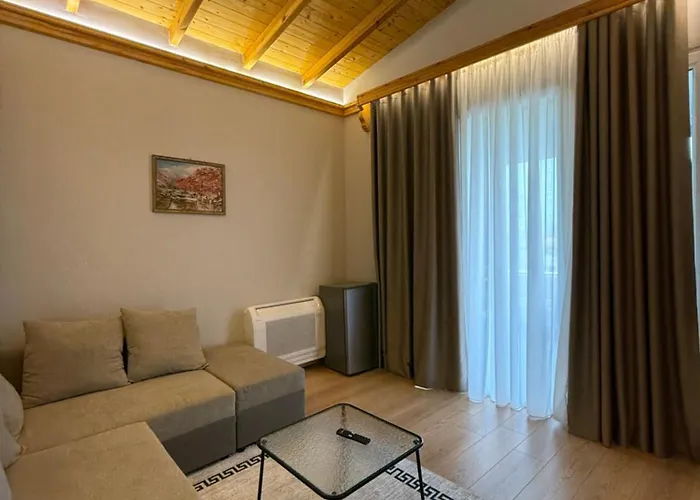 招待所 Reja Hamallaj 德拉克