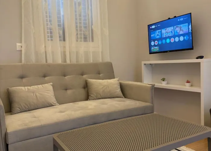 Reja Hamallaj * 德拉克