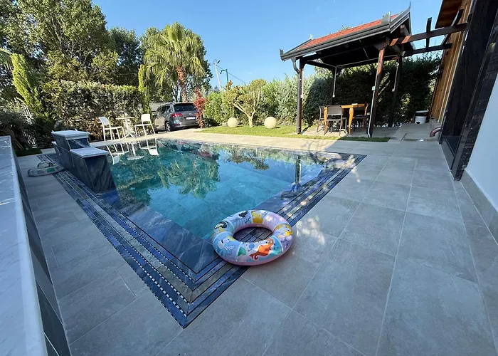 Reja Hamallaj * 德拉克