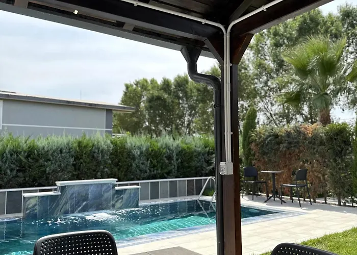 Reja Hamallaj * 德拉克